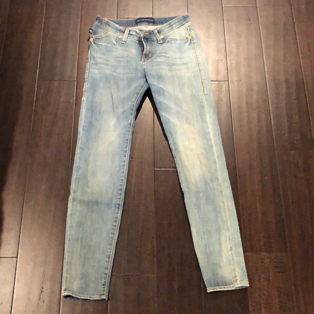 Rock&Republic medium wash jeans, size 4